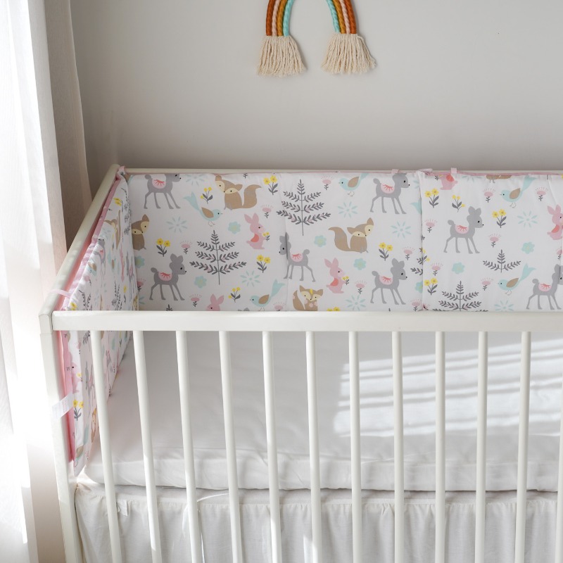 ピンクのコットンベビーベッドバンパー ソフト衝突防止ベッドガ - Baby Nursery Glider のレビューと価格