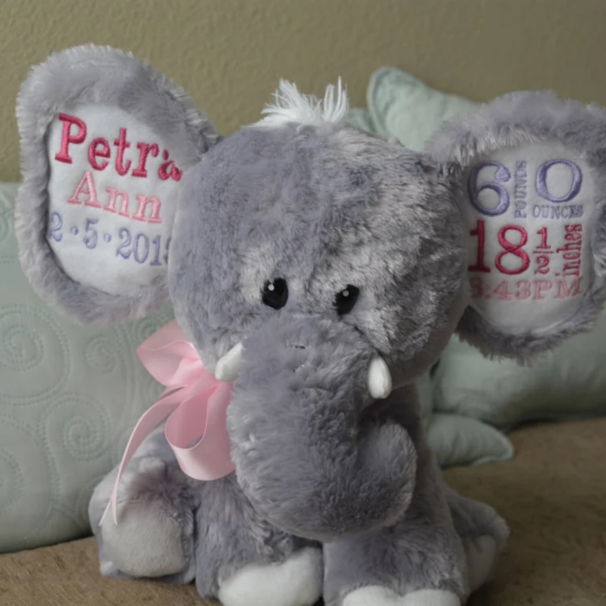 カスタム誕生統計象ぬいぐるみ – ベビーシャワーギフト、保育 - Baby Nursery Elephant のレビューと価格